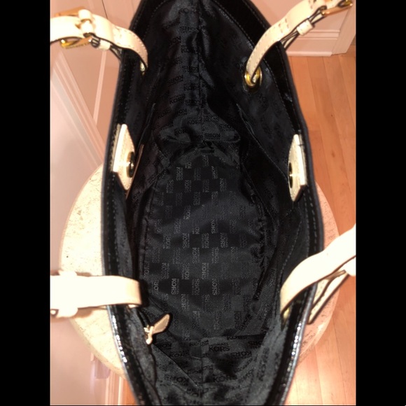 Michael Kors Patent Leather Tote Bag - Picture 5 of 6